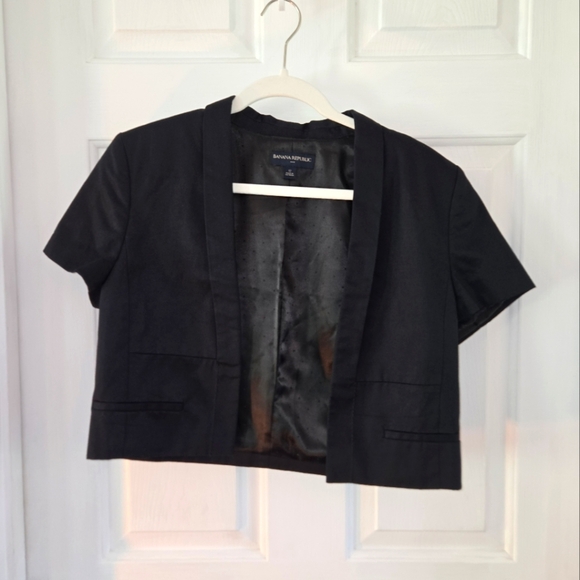 Banana Republic Jackets & Blazers - Banana Republic Black Blazer Cropped Suit Jacket